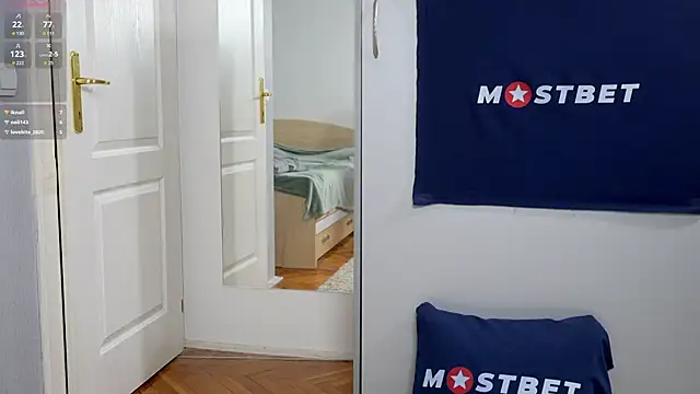 foxeslovefoxes online show from 12-24-24, 05:02