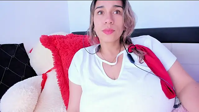 Snapshot of na-biky chatting on 12-14-24, 04:20 na-biky online show from 12-14-24, 04:20