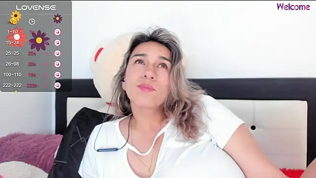 Snapshot of na-biky chatting on 02-21-25, 01:55 na-biky online show from 02-21-25, 01:55