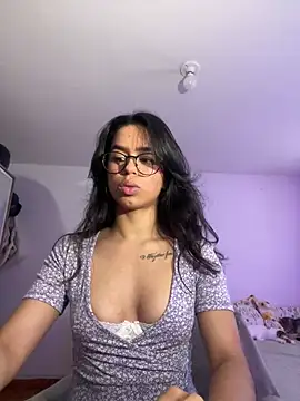 xlovelygirlx online show from 03-18-25, 09:32