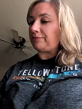 Canadian BBW online show from 05-21-26, 09:44