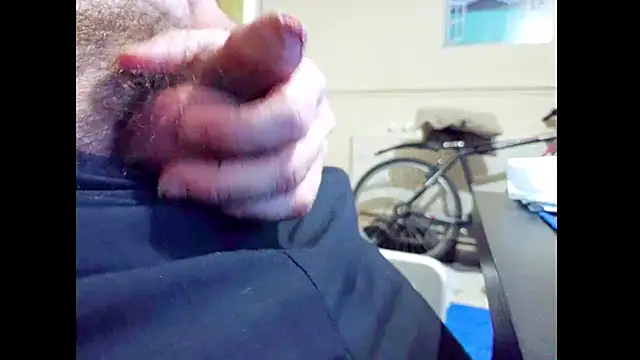 hairyuncut00 online show from 07-19-26, 04:54