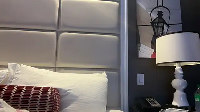 Snapshot of Blueskiiis3 chatting on 09-27-25, 06:40 Blueskiiis3 online show from 09-27-25, 06:40