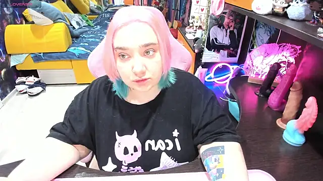 Softie Sofy online show from 03-03-26, 03:45