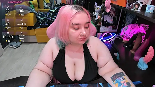 Softie Sofy online show from 04-25-26, 02:47