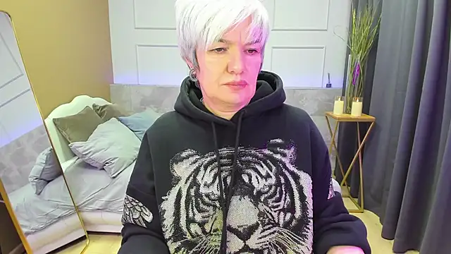 CarmenSoft online show from 01-06-25, 08:28