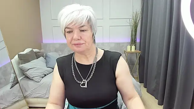 CarmenSoft online show from 01-11-25, 02:41