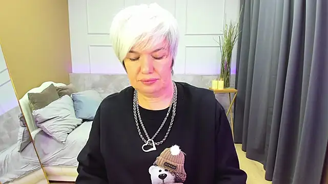 CarmenSoft online show from 01-12-25, 08:47