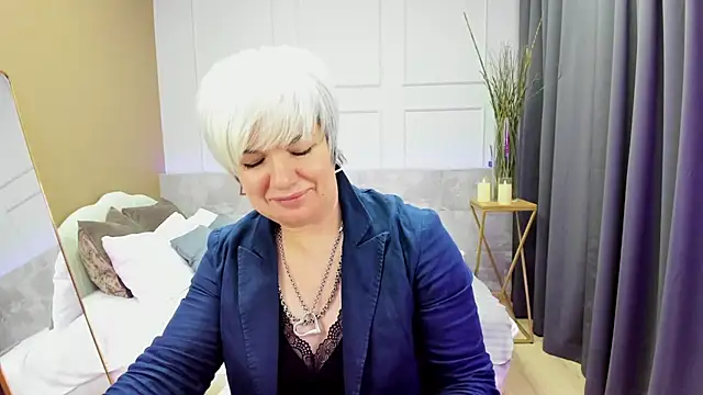 CarmenSoft online show from 01-21-25, 04:32