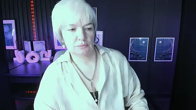 Snapshot of CarmenSoft chatting on 07-17-26, 08:35 CarmenSoft online show from 07-17-26, 08:35