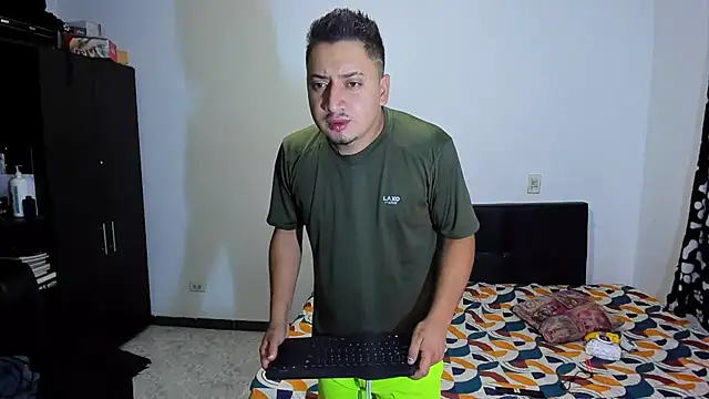 ares sexxx online show from 02-13-26, 01:07