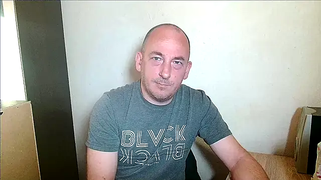 Johan   Barker online show from 04-24-26, 08:28