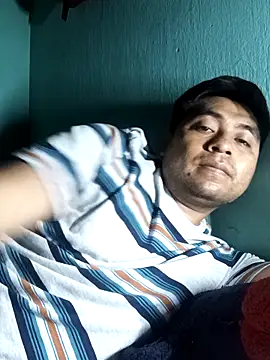 Sabuesos online show from 04-27-26, 05:16