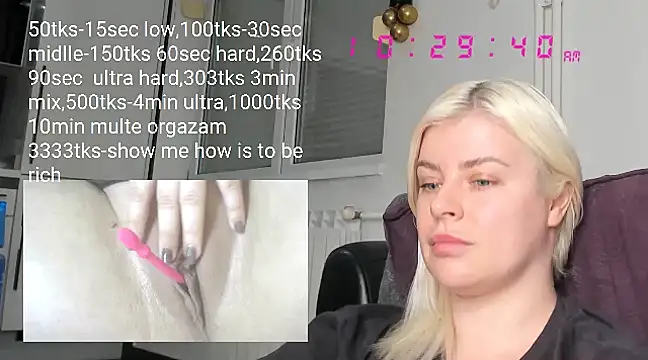 Snapshot of queenofthenighttt chatting on 02-11-25, 09:31 queenofthenighttt online show from 02-11-25, 09:31