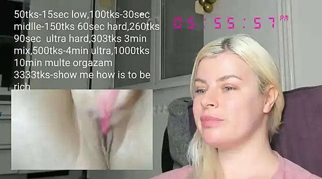 Snapshot of queenofthenighttt chatting on 02-20-25, 04:57 queenofthenighttt online show from 02-20-25, 04:57