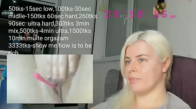 Snapshot of queenofthenighttt chatting on 03-13-25, 08:59 queenofthenighttt online show from 03-13-25, 08:59