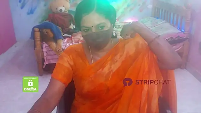 Snapshot of Novapol chatting on 12-13-24, 05:32 Novapol online show from 12-13-24, 05:32