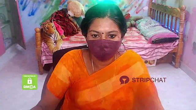 Snapshot of Novapol chatting on 12-14-24, 12:44 Novapol online show from 12-14-24, 12:44