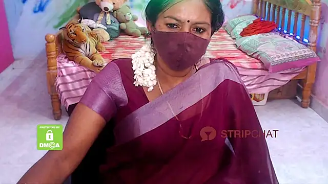 Snapshot of Novapol chatting on 12-15-24, 11:34 Novapol online show from 12-15-24, 11:34