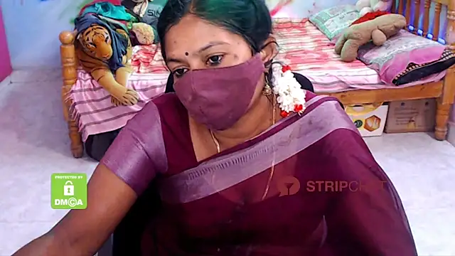 Snapshot of Novapol chatting on 12-22-24, 05:32 Novapol online show from 12-22-24, 05:32