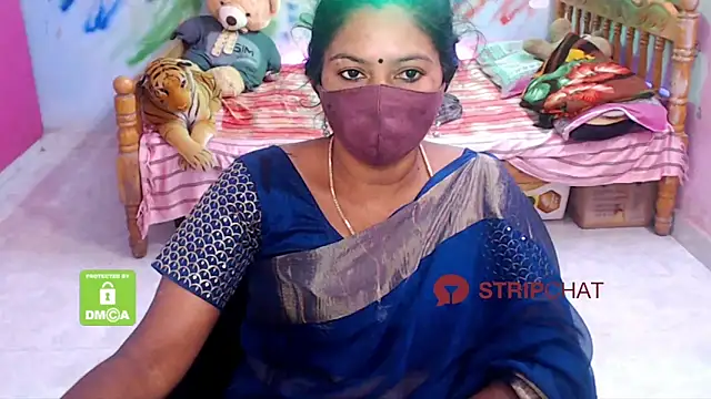 Snapshot of Novapol chatting on 01-02-25, 06:07 Novapol online show from 01-02-25, 06:07