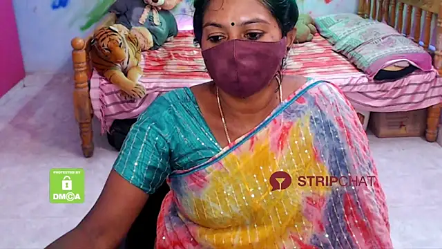 Snapshot of Novapol chatting on 01-04-25, 11:11 Novapol online show from 01-04-25, 11:11