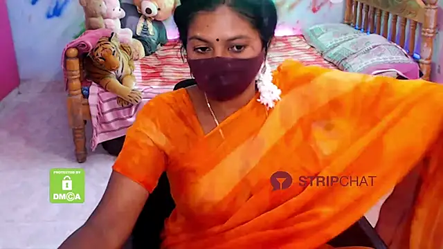 Snapshot of Novapol chatting on 01-05-25, 11:48 Novapol online show from 01-05-25, 11:48