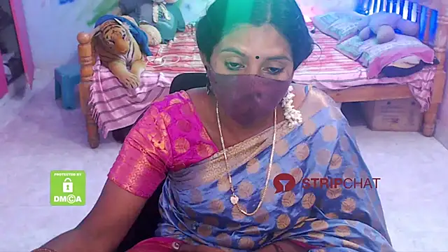 Snapshot of Novapol chatting on 01-12-25, 12:23 Novapol online show from 01-12-25, 12:23