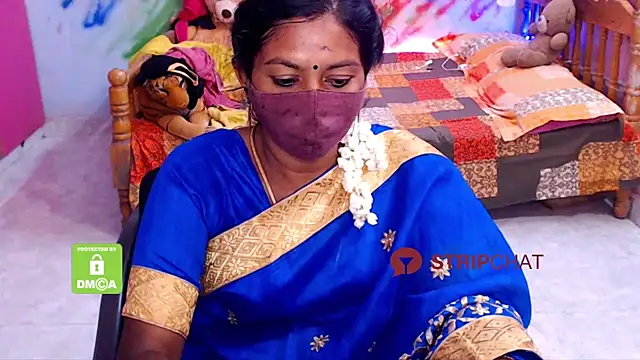 Snapshot of Novapol chatting on 02-12-25, 12:12 Novapol online show from 02-12-25, 12:12