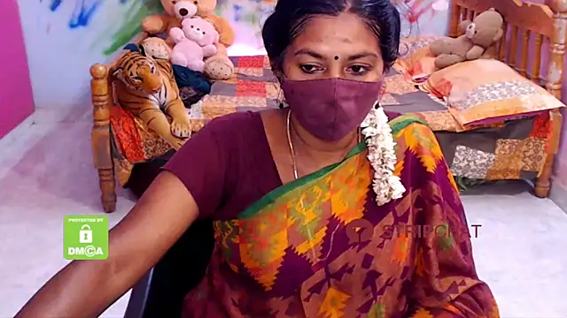 Snapshot of Novapol chatting on 03-02-25, 05:47 Novapol online show from 03-02-25, 05:47