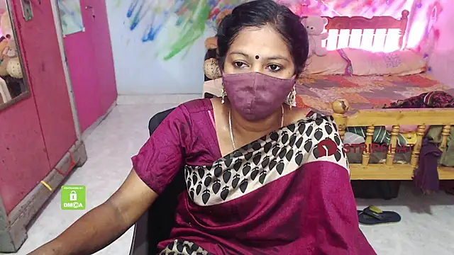 Snapshot of Novapol chatting on 09-17-25, 12:40 Novapol online show from 09-17-25, 12:40