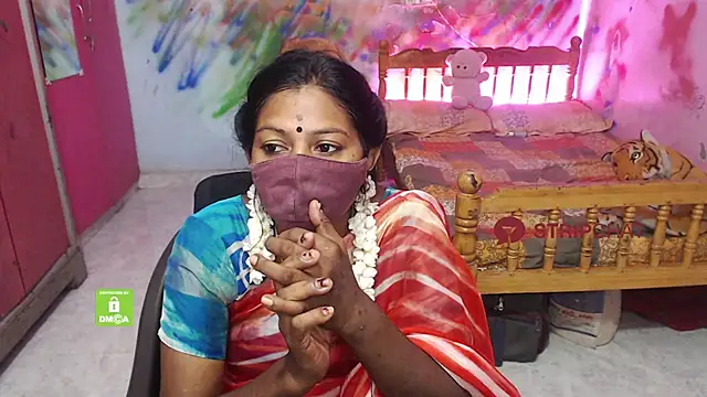 Snapshot of Novapol chatting on 09-24-25, 12:52 Novapol online show from 09-24-25, 12:52