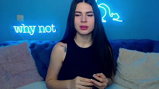 Snapshot of ViollinaLove chatting on 01-17-25, 05:42 ViollinaLove online show from 01-17-25, 05:42