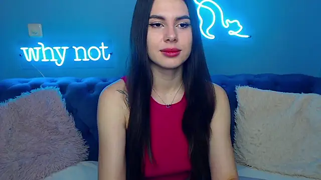 Snapshot of ViollinaLove chatting on 01-19-25, 05:48 ViollinaLove online show from 01-19-25, 05:48