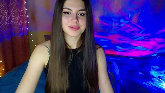 Snapshot of ViollinaLove chatting on 01-21-25, 09:15 ViollinaLove online show from 01-21-25, 09:15