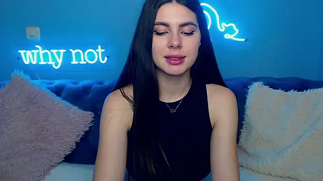 Snapshot of ViollinaLove chatting on 02-03-25, 08:46 ViollinaLove online show from 02-03-25, 08:46