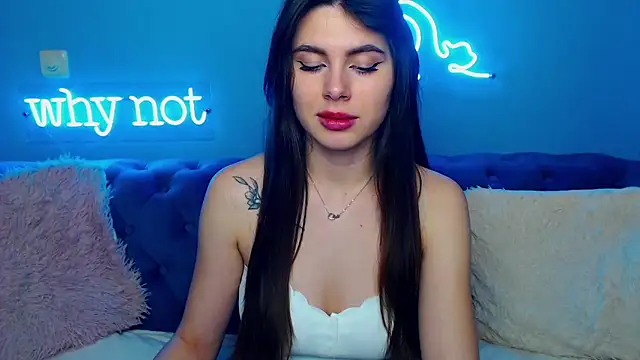 Snapshot of ViollinaLove chatting on 02-10-25, 08:53 ViollinaLove online show from 02-10-25, 08:53