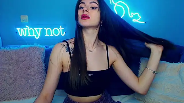 Snapshot of ViollinaLove chatting on 02-11-25, 05:47 ViollinaLove online show from 02-11-25, 05:47