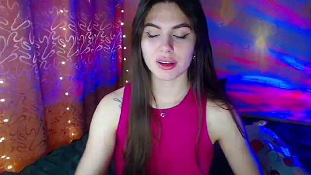 Snapshot of ViollinaLove chatting on 02-11-25, 11:44 ViollinaLove online show from 02-11-25, 11:44