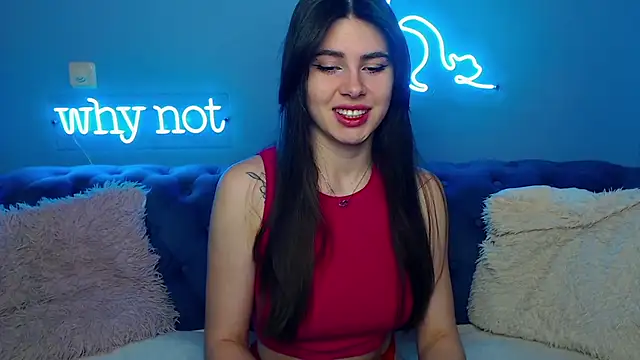 Snapshot of ViollinaLove chatting on 02-17-25, 05:36 ViollinaLove online show from 02-17-25, 05:36