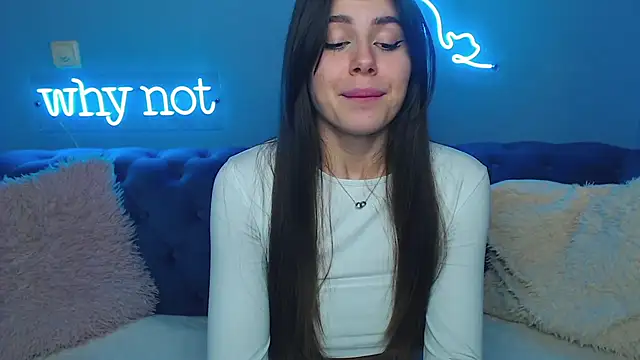 Snapshot of ViollinaLove chatting on 02-22-25, 03:03 ViollinaLove online show from 02-22-25, 03:03