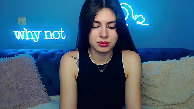 Snapshot of ViollinaLove chatting on 03-02-25, 11:39 ViollinaLove online show from 03-02-25, 11:39