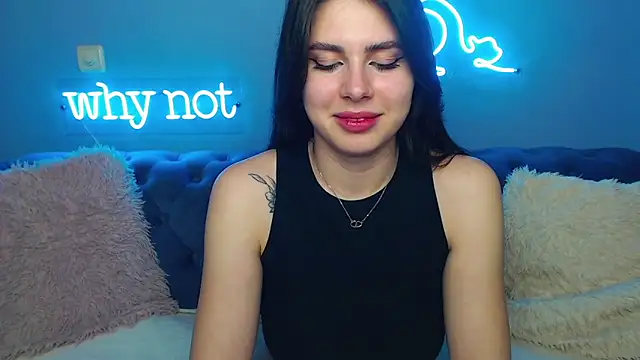 Snapshot of ViollinaLove chatting on 03-14-25, 05:57 ViollinaLove online show from 03-14-25, 05:57