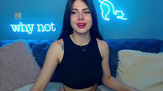 Snapshot of ViollinaLove chatting on 03-17-25, 05:45 ViollinaLove online show from 03-17-25, 05:45