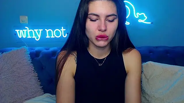 Snapshot of ViollinaLove chatting on 09-12-25, 04:56 ViollinaLove online show from 09-12-25, 04:56