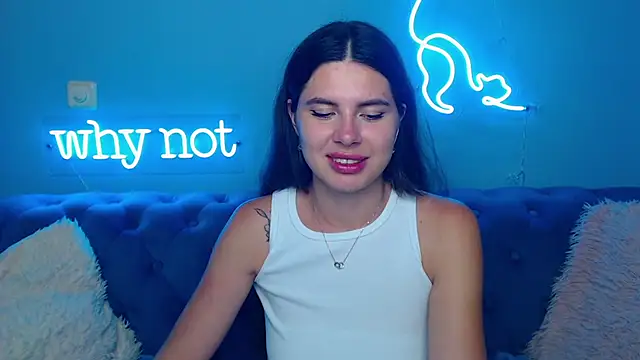 Snapshot of ViollinaLove chatting on 07-24-26, 04:49 ViollinaLove online show from 07-24-26, 04:49