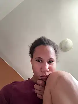 Snapshot of AaliyahHarris chatting on 05-09-26, 06:51 AaliyahHarris online show from 05-09-26, 06:51