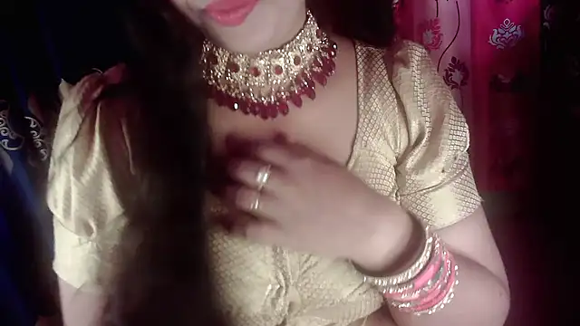 Snapshot of banglarani880 chatting on 10-10-25, 03:16 banglarani880 online show from 10-10-25, 03:16