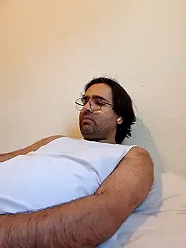 Snapshot of Azad64 chatting on 01-12-25, 02:09 Azad64 online show from 01-12-25, 02:09