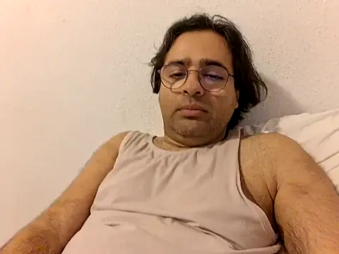 Snapshot of Azad64 chatting on 01-19-25, 12:38 Azad64 online show from 01-19-25, 12:38